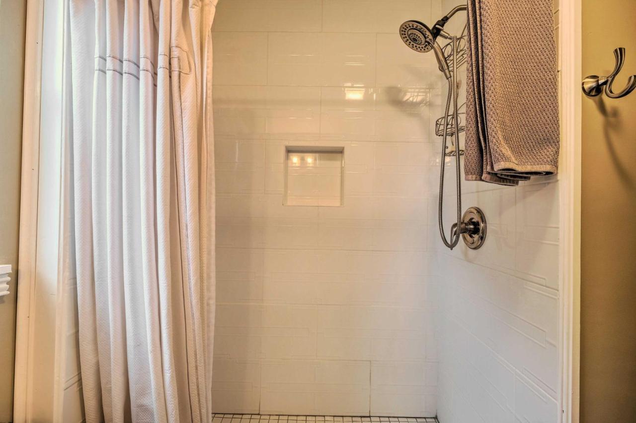 Luxe Lyndon Home Less Than 11 Mi To Dtwn Louisville! Bagian luar foto