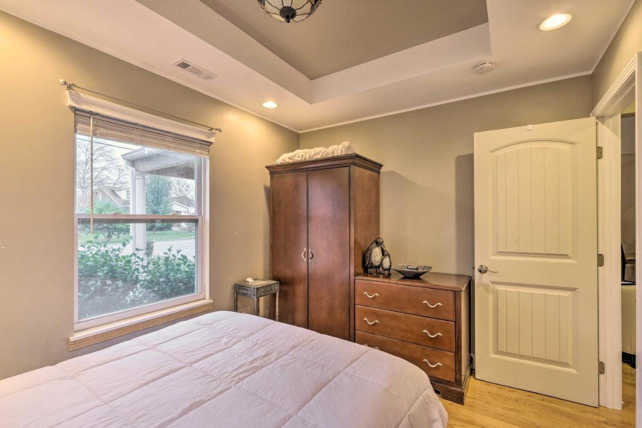 Luxe Lyndon Home Less Than 11 Mi To Dtwn Louisville! Bagian luar foto